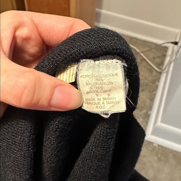 Vintage Wool Blend Cropped Sweater with White Embroidery - Picture 10 of 16